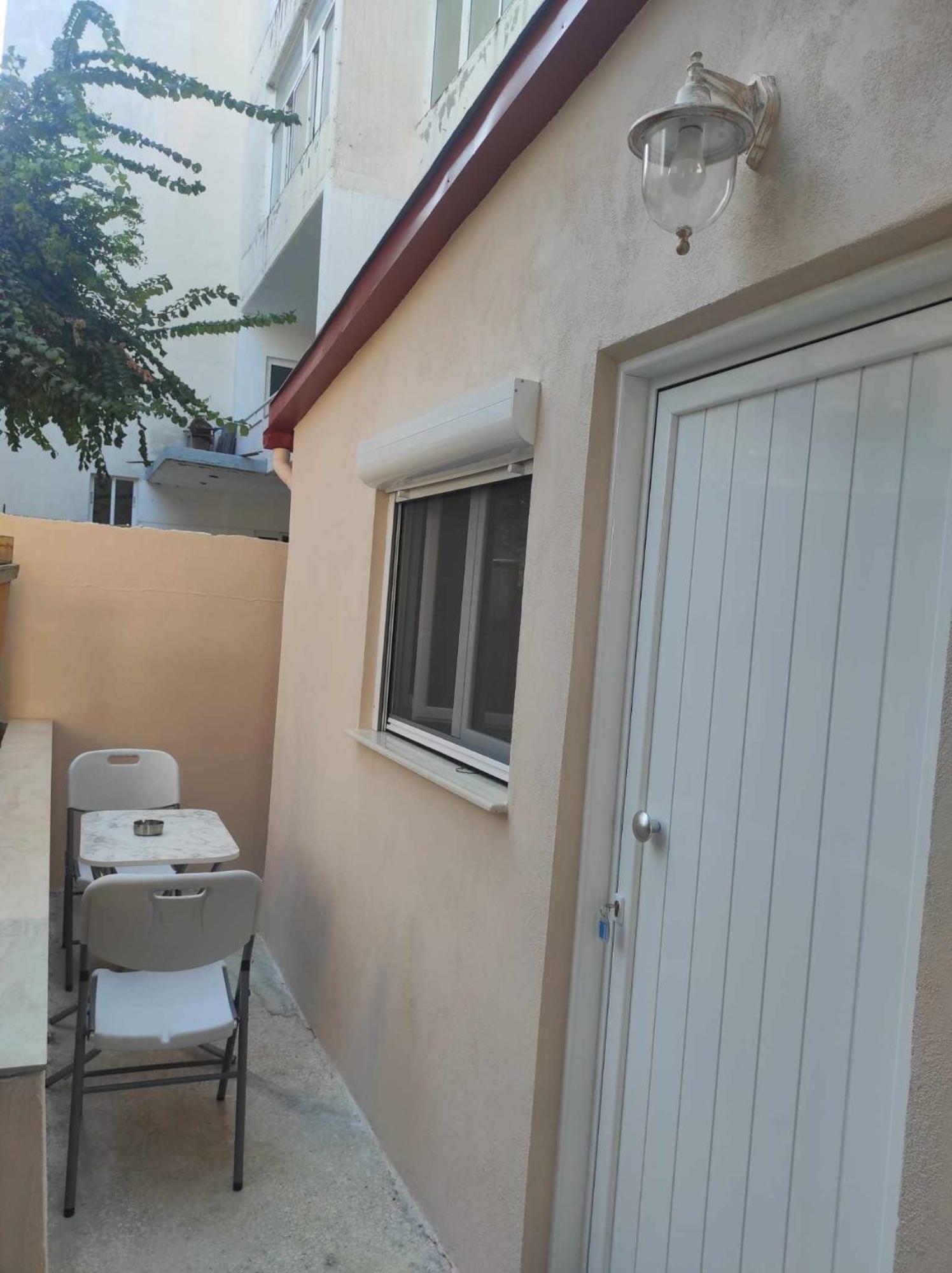 Light Blue Paralia Apartments 外观 照片
