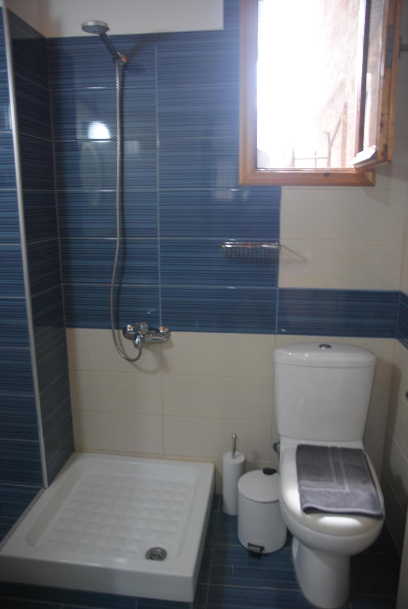 Light Blue Paralia Apartments 外观 照片