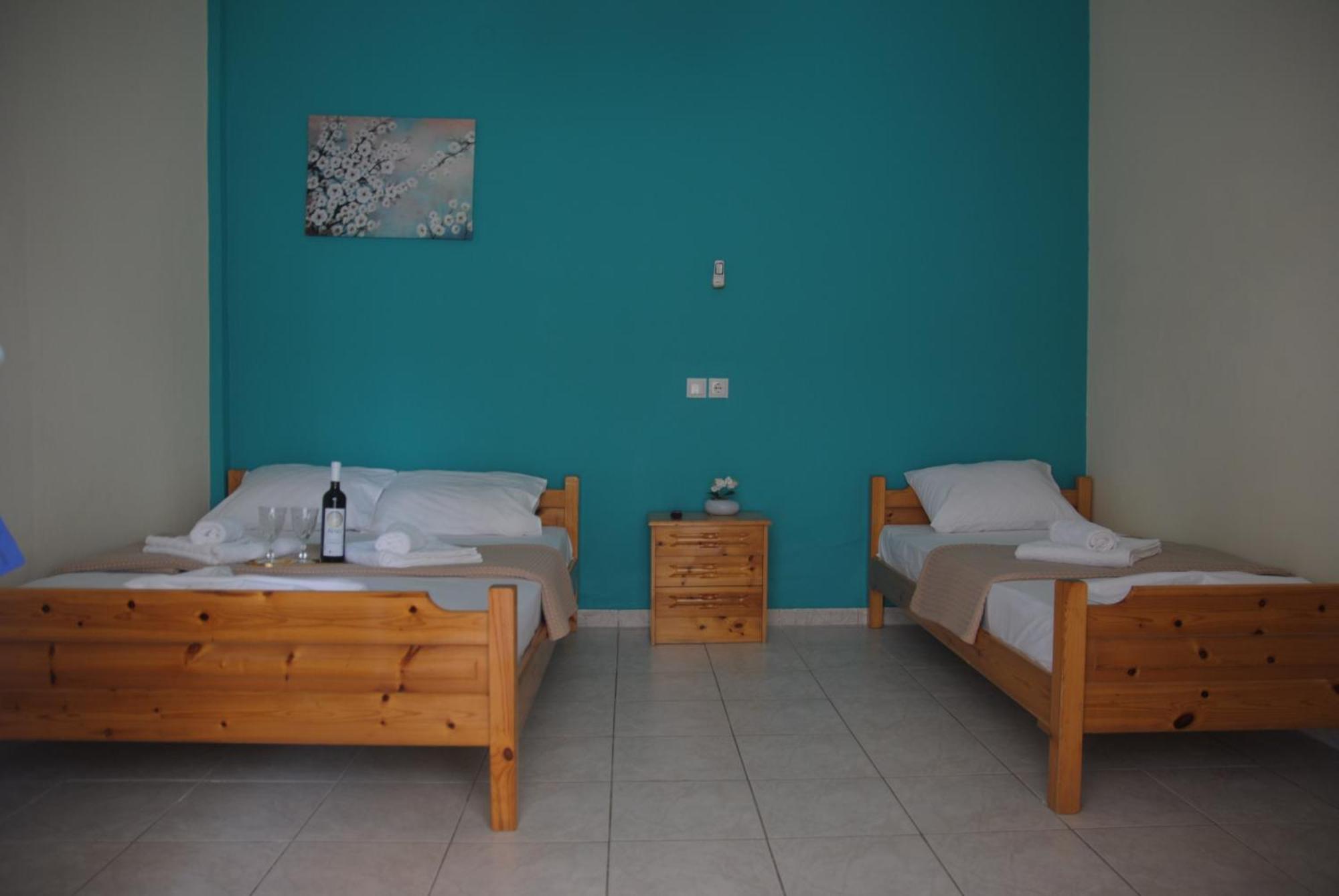Light Blue Paralia Apartments 外观 照片