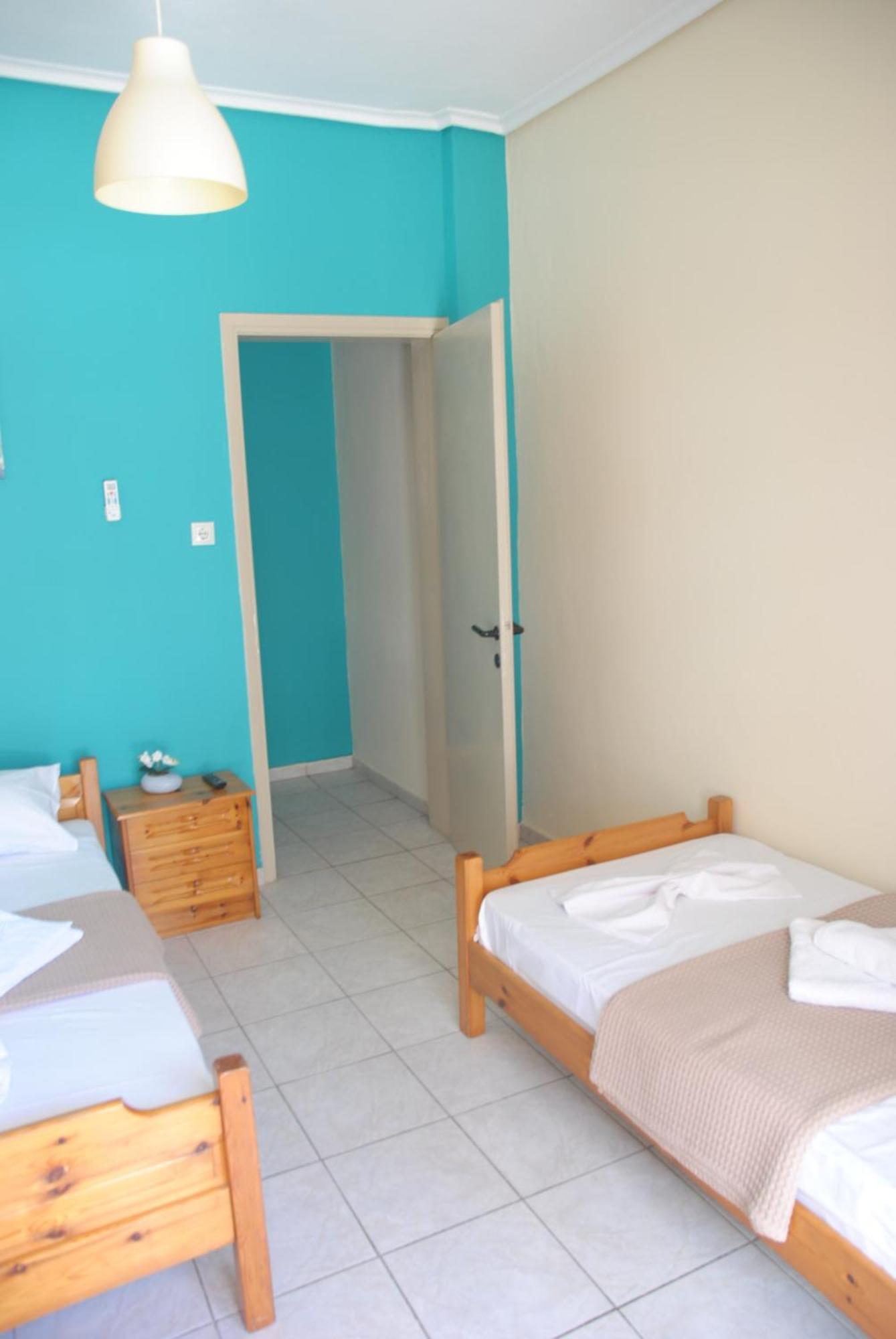Light Blue Paralia Apartments 外观 照片