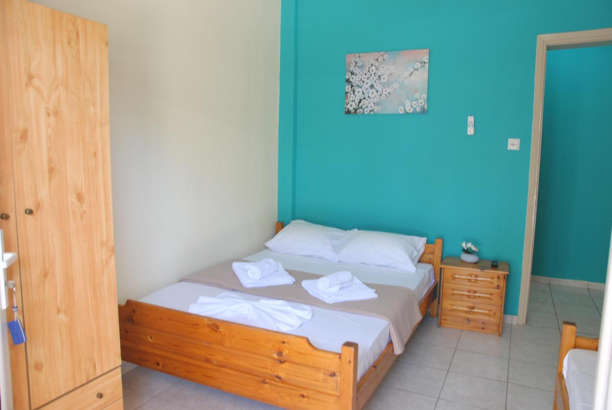 Light Blue Paralia Apartments 外观 照片