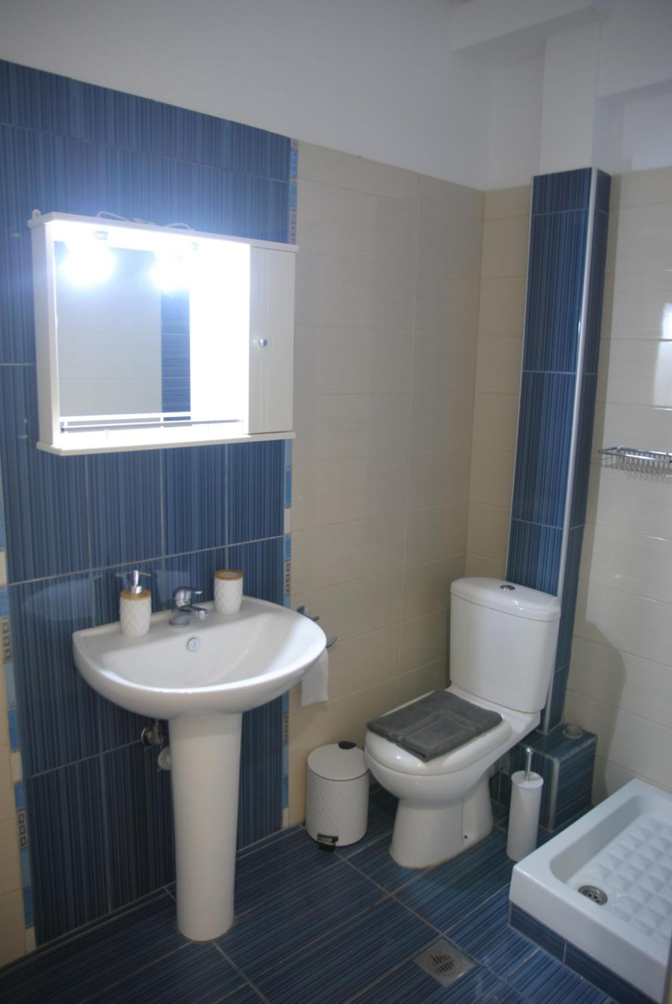 Light Blue Paralia Apartments 外观 照片