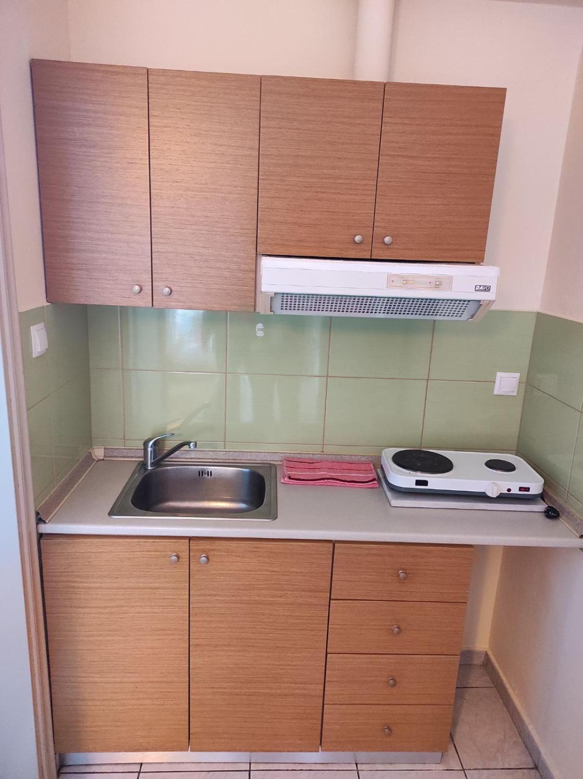 Light Blue Paralia Apartments 外观 照片