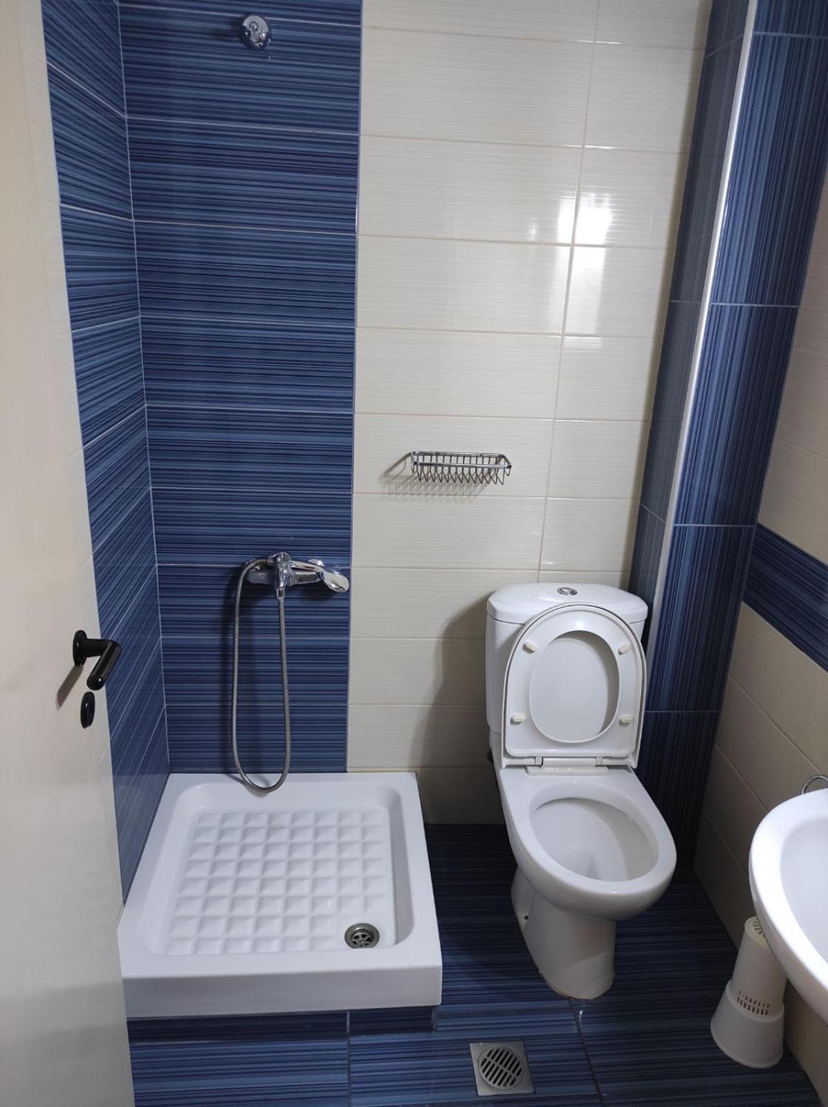 Light Blue Paralia Apartments 外观 照片