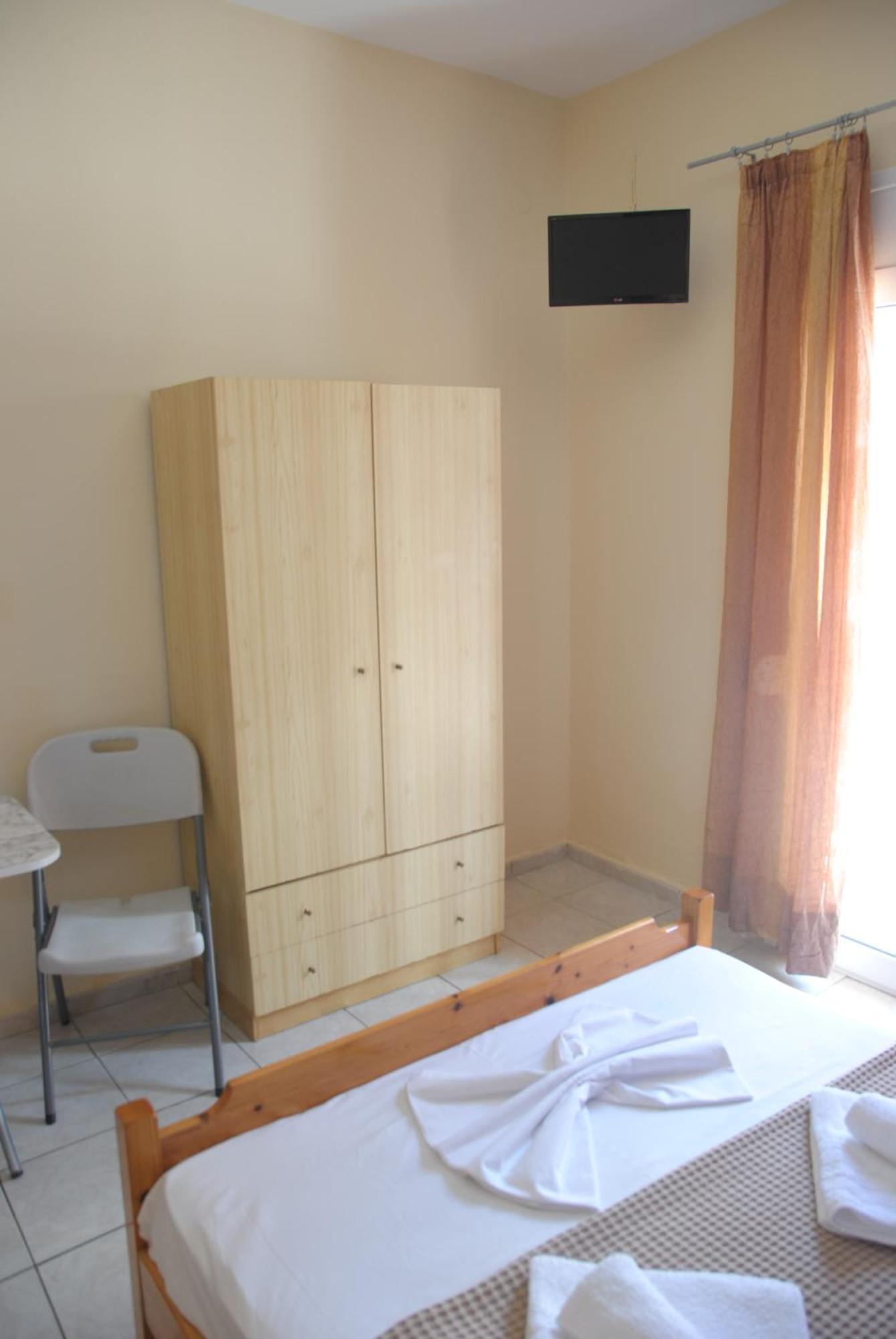 Light Blue Paralia Apartments 外观 照片